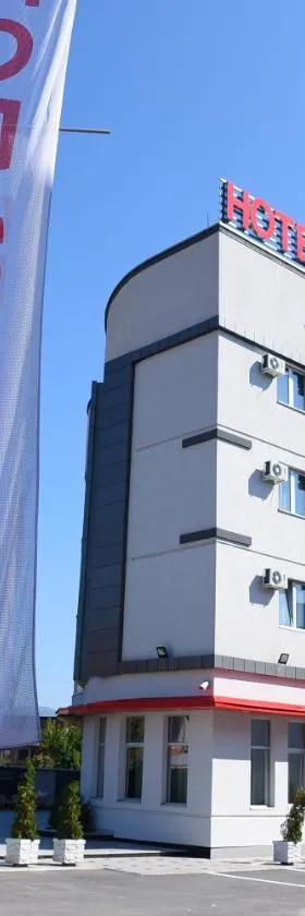 Garni Uni Elita Lux Hotel，位于尼什的酒店