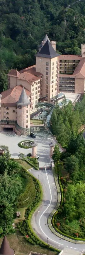 The Chateau水疗健康度假村，位于武吉丁宜的酒店