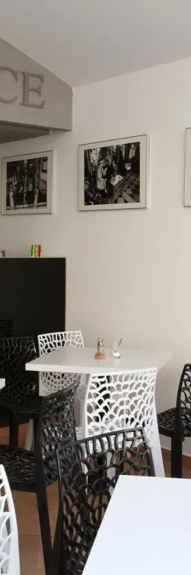 赫鲁迪姆玛格丽特酒店，位于赫鲁迪姆的酒店