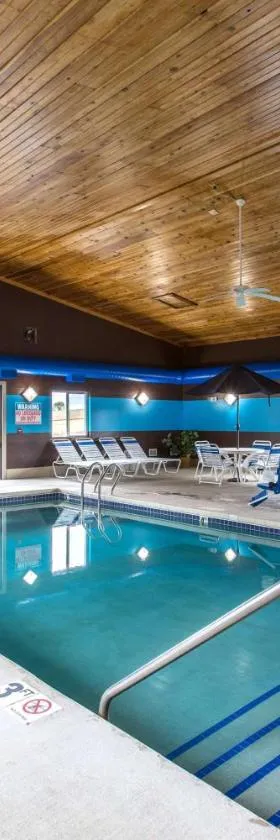 Motel 6-Baraboo, WI - Lake Delton-Wisconsin Dells，位于巴拉布的酒店