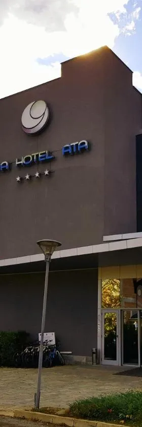 Spa Hotel Ata，位于沃尔舍茨的酒店