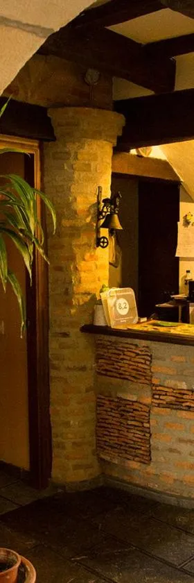 Trisileja en Puente Romano，位于Toñanes的酒店