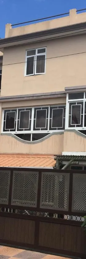 Br Court Apartments，位于卡特勒博尔纳的酒店