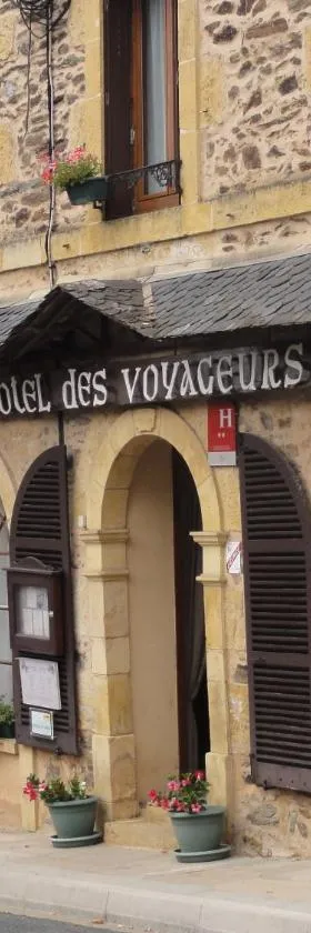 Hotel des Voyageurs，位于Payzac的酒店