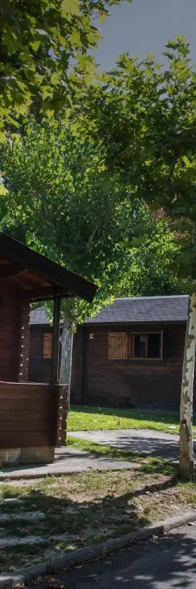 Camping & Bungalows Ligüerre de Cinca，位于Ligüerre de Cinca的酒店