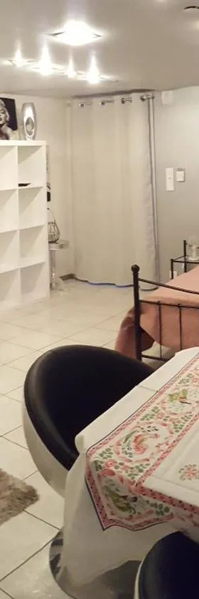 Au Mariafeld，位于豪森的酒店