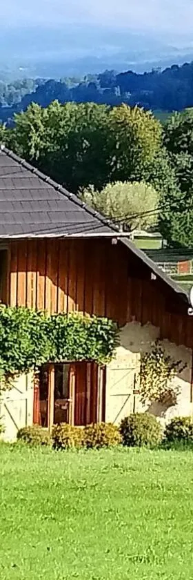弗尔梅德拉克奇特旅馆，位于Montcel的酒店