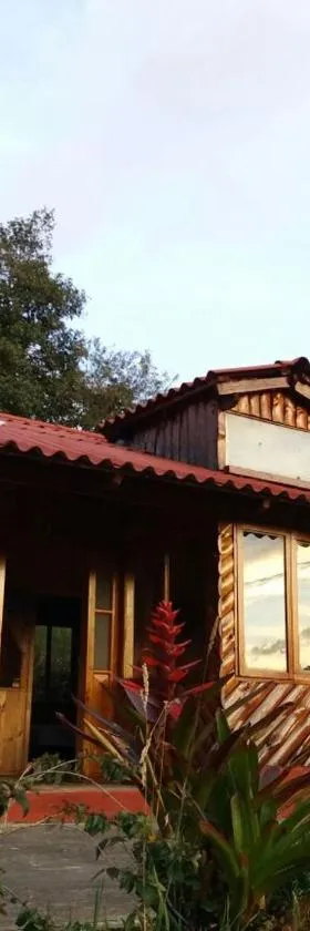CASA LA KOCHA, Cabin, Hostal en la Laguna de la Cocha，位于El Encano的酒店