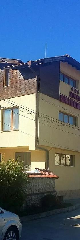 Hotel Saint Nicola，位于巴尼亚的酒店