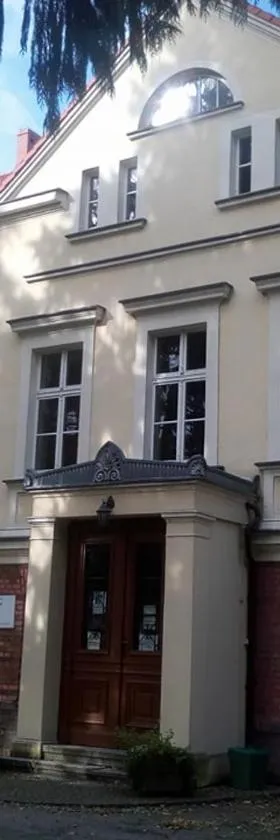 Stado Ogierów Sieraków，位于谢拉库夫的酒店