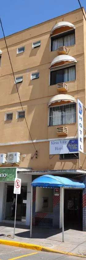 Klein Ville Esteio Centro，位于Esteio的酒店