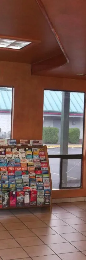 日出酒店 ，位于埃弗里特的酒店