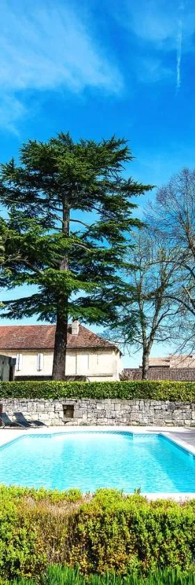 Hôtel Au Logis des Remparts，位于圣艾米隆的酒店