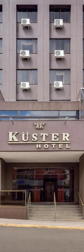 Kuster Hotel，位于瓜拉普阿瓦的酒店