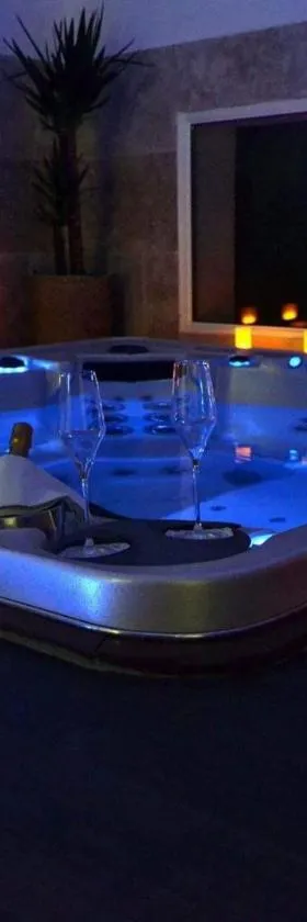 L instant Magique，位于Beaumont-de-Pertuis的酒店