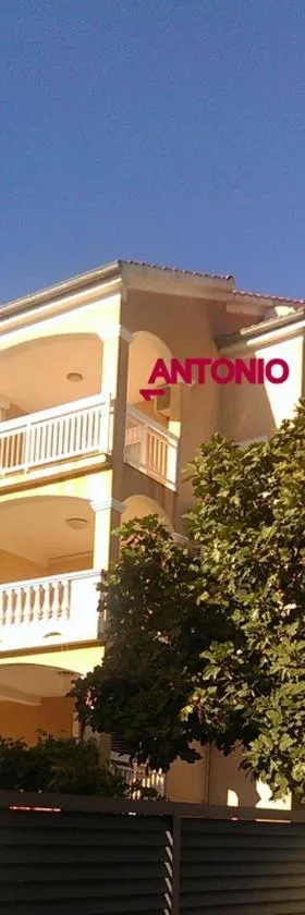 Antonio Apartments，位于科济诺的酒店