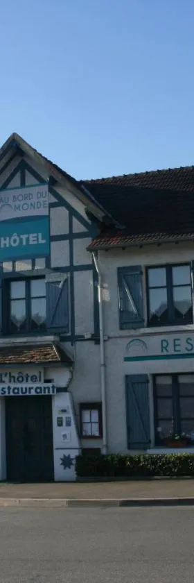 Hôtel Au Bord du Monde，位于Neuvy-sur-Barangeon的酒店