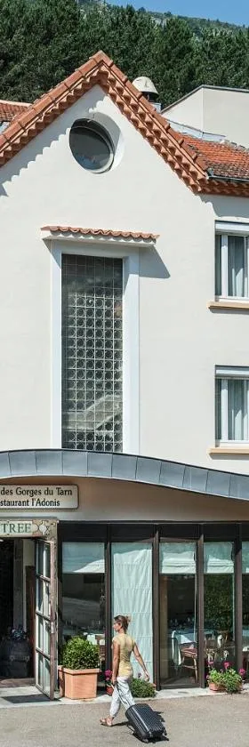 Logis Hotel Restaurant des Gorges du Tarn，位于弗洛拉克的酒店