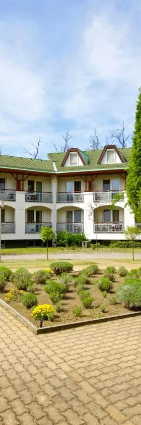 Auguszta Hotel，位于德布勒森的酒店