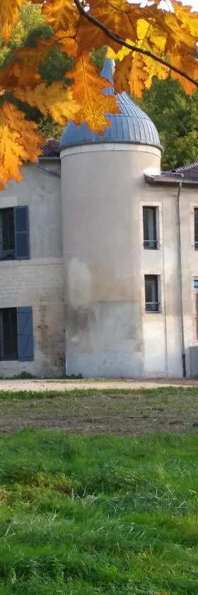 Lodge Hôtel de Sommedieue Verdun，位于Sommedieue的酒店