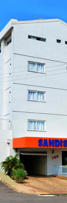 Hotel Sandis Mirante，位于圣塔伦的酒店