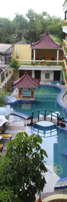 Mega Bintang Sweet Hotel，位于Cepu的酒店