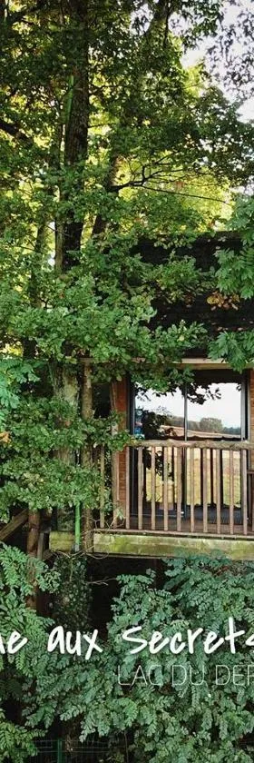 荒野中央的秘密小屋，位于Outines的酒店