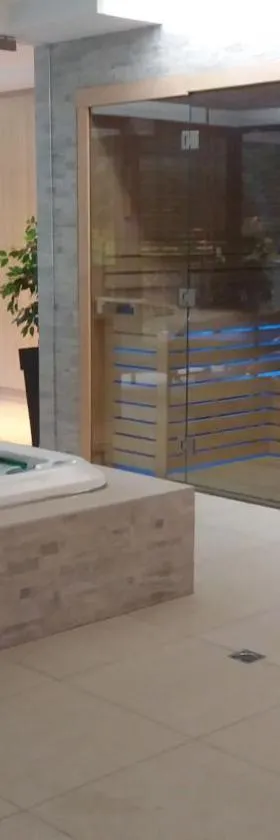 回音湖餐厅酒店，位于热拉梅的酒店