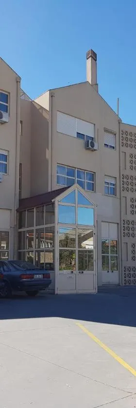 布里特斯酒店，位于查韦斯的酒店