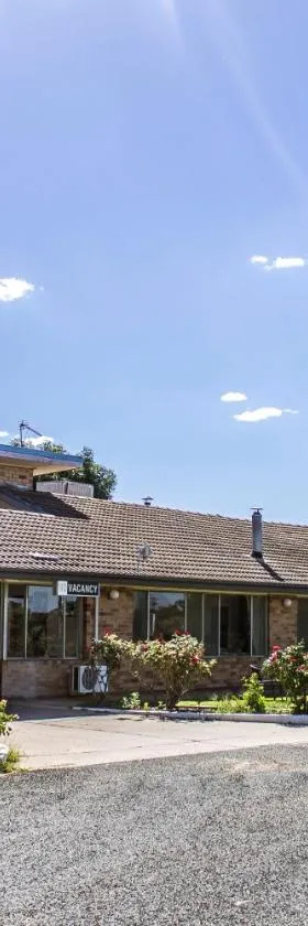 阿隆维尔花园汽车旅馆 ，位于沃加沃加的酒店