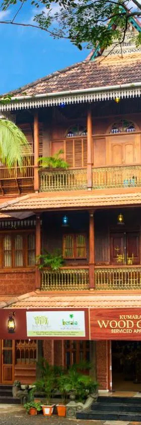 Kumarakom Wood Castle Serviced Appartments，位于库玛拉孔的酒店