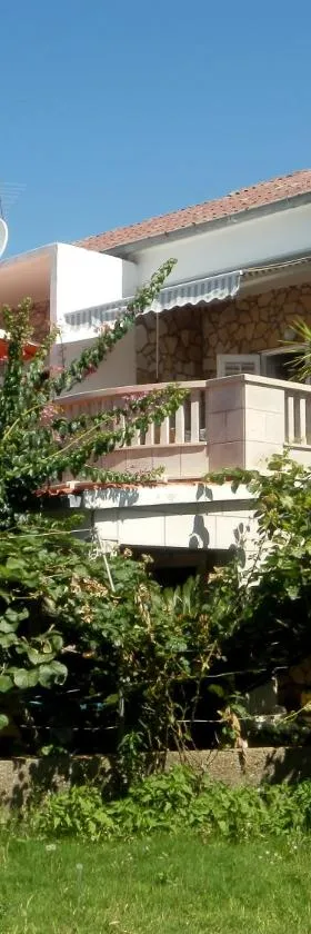 Apartments Mate Slavic，位于苏库拉伊的酒店