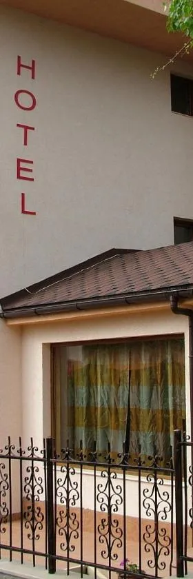 埃马里1号家庭酒店，位于班基雅的酒店