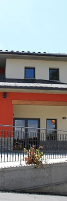 Albergue Restaurante Casa Herminia，位于El Campiello的酒店