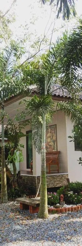 大房子度假村 ，位于达叻府的酒店