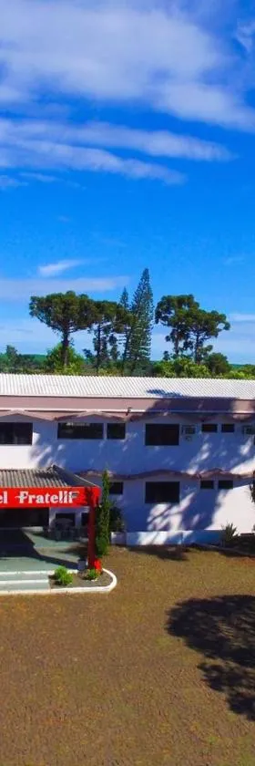 Hotel Fratelli，位于Realeza的酒店
