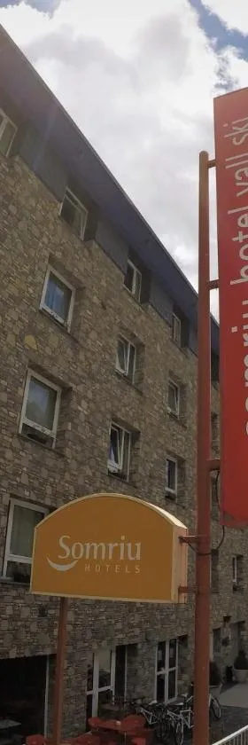 Somriu Hotel Vall Ski，位于因克勒斯的酒店