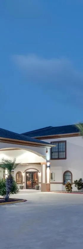 Lone Star Inn - San Benito Harlingen，位于San Benito的酒店