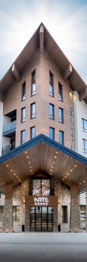 Hotel Arte SPA & Park，位于韦林格勒的酒店