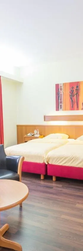 Logis Hôtel Acacia，位于阿尔泽特河畔埃施的酒店