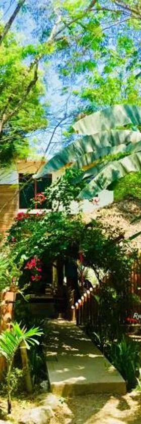 Spondylus Lodge，位于阿亚姆佩的酒店