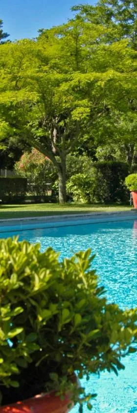 Château d'Arpaillargues - TERITORIA，位于Arpaillargues-et-Aureillac的酒店