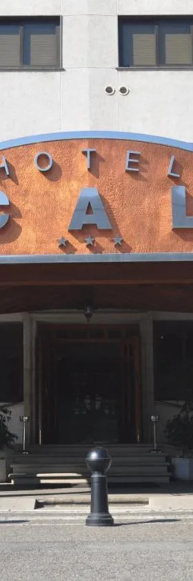 斯卡拉酒店，位于帕德隆的酒店