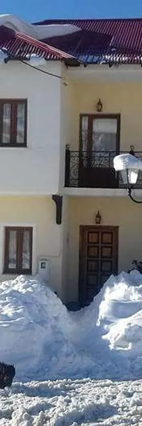 Natasa Rooms，位于Filippaioi的酒店