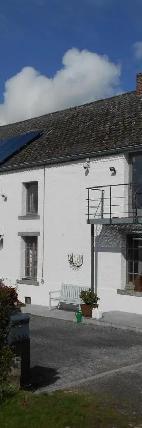 Ferme du Pont de Bois - Le Fenil，位于Thuin的酒店