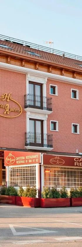 Hostal Villa de Ajalvir，位于阿哈尔维尔的酒店