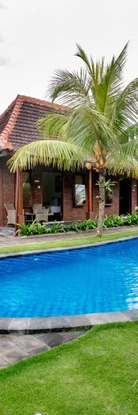 Arton Resort & Beach Club，位于普卢坎的酒店