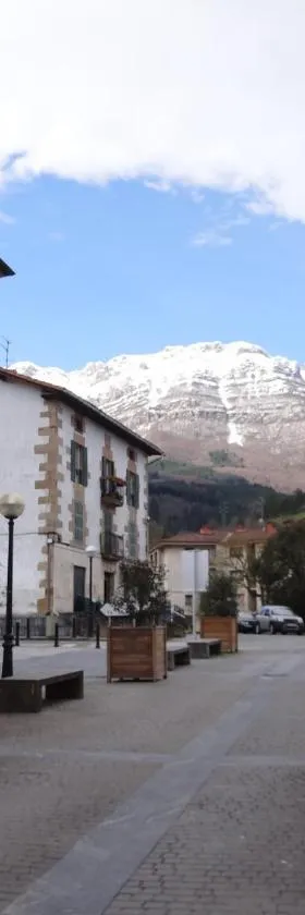 Ostatu Zegama，位于Zegama的酒店