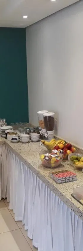 Hotel Real Trevo，位于蒙蒂斯克拉鲁斯的酒店