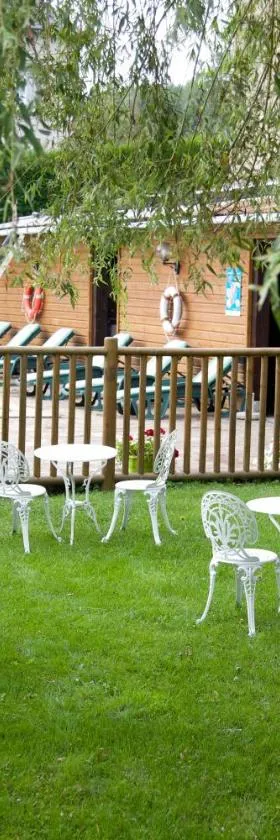 logis hôtel Le petit breuil，位于La Courtine的酒店
